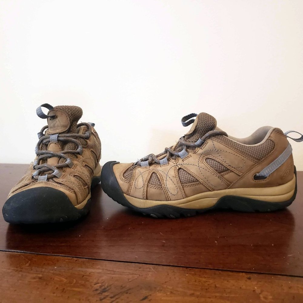 KEEN leather hiking shoes W 7.5